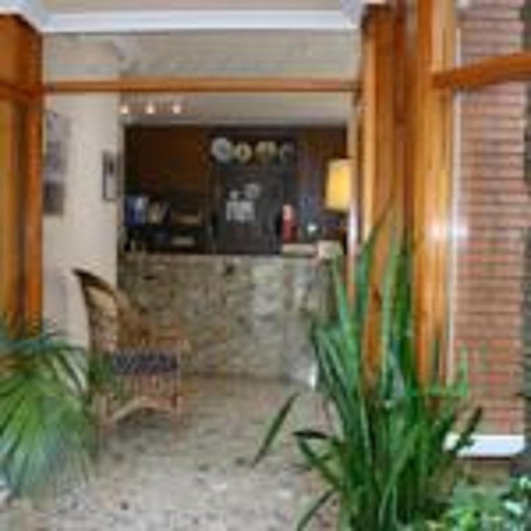 Hotel La Masia Портбоу Экстерьер фото