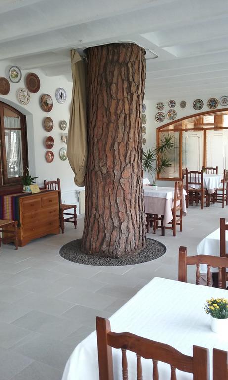 Hotel La Masia Портбоу Экстерьер фото