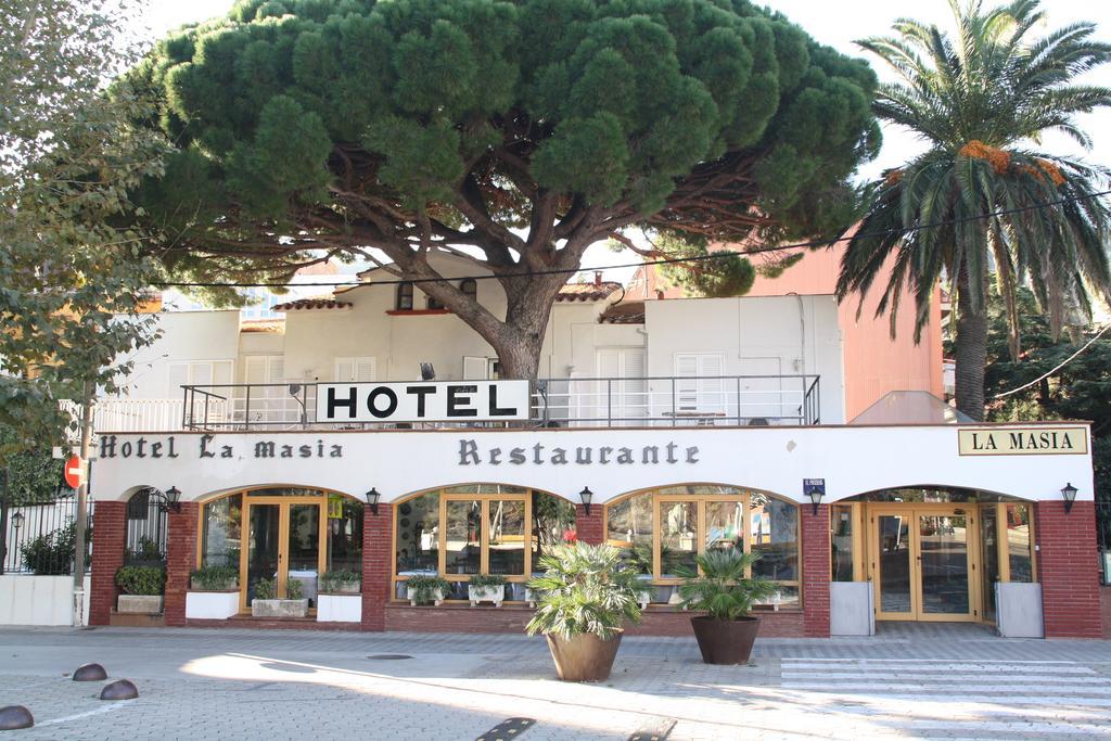 Hotel La Masia Портбоу Экстерьер фото